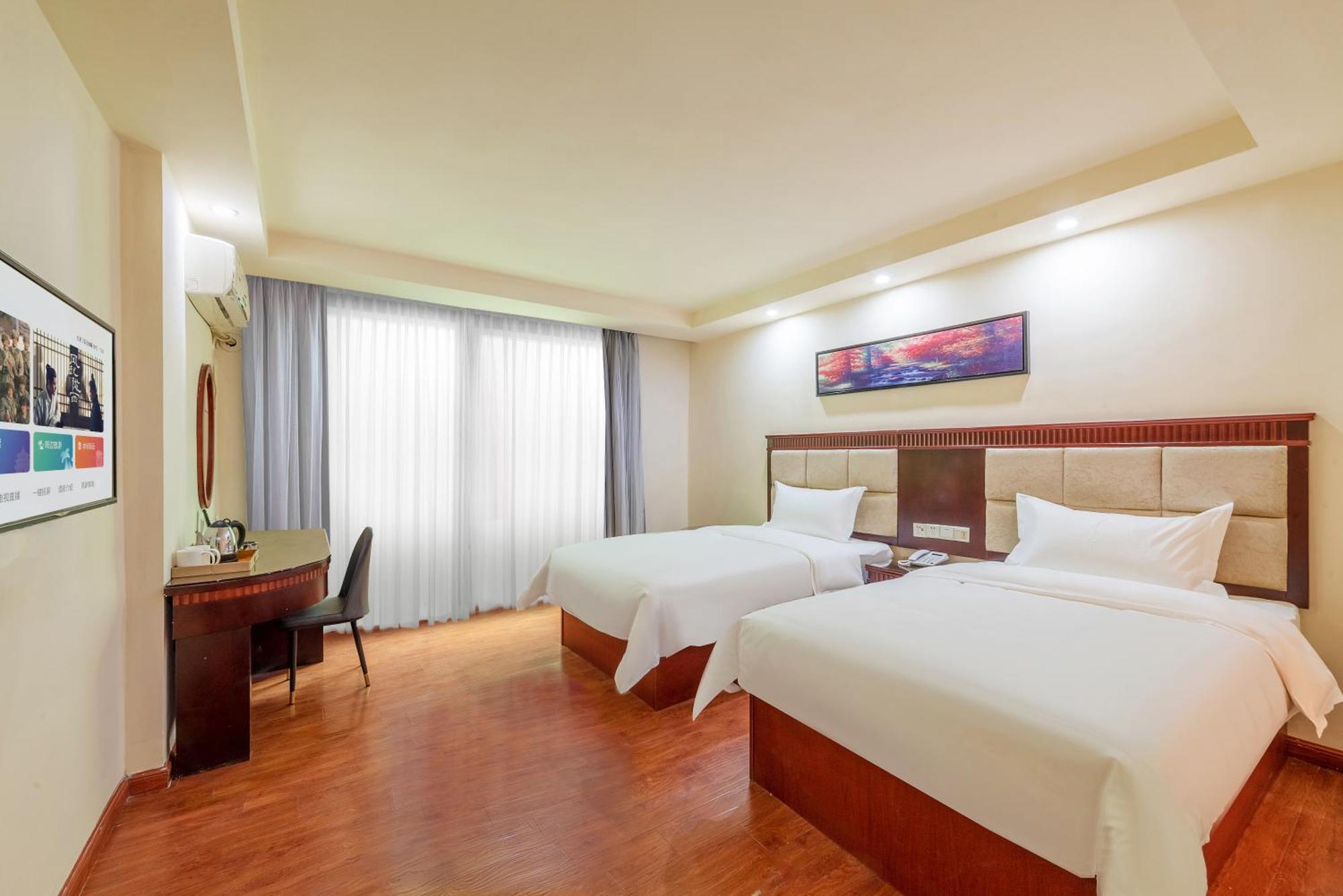 Huahang Hotel - Guangzhou Baiyun International Airport - Free Airport Shuttle Bus Exterior photo