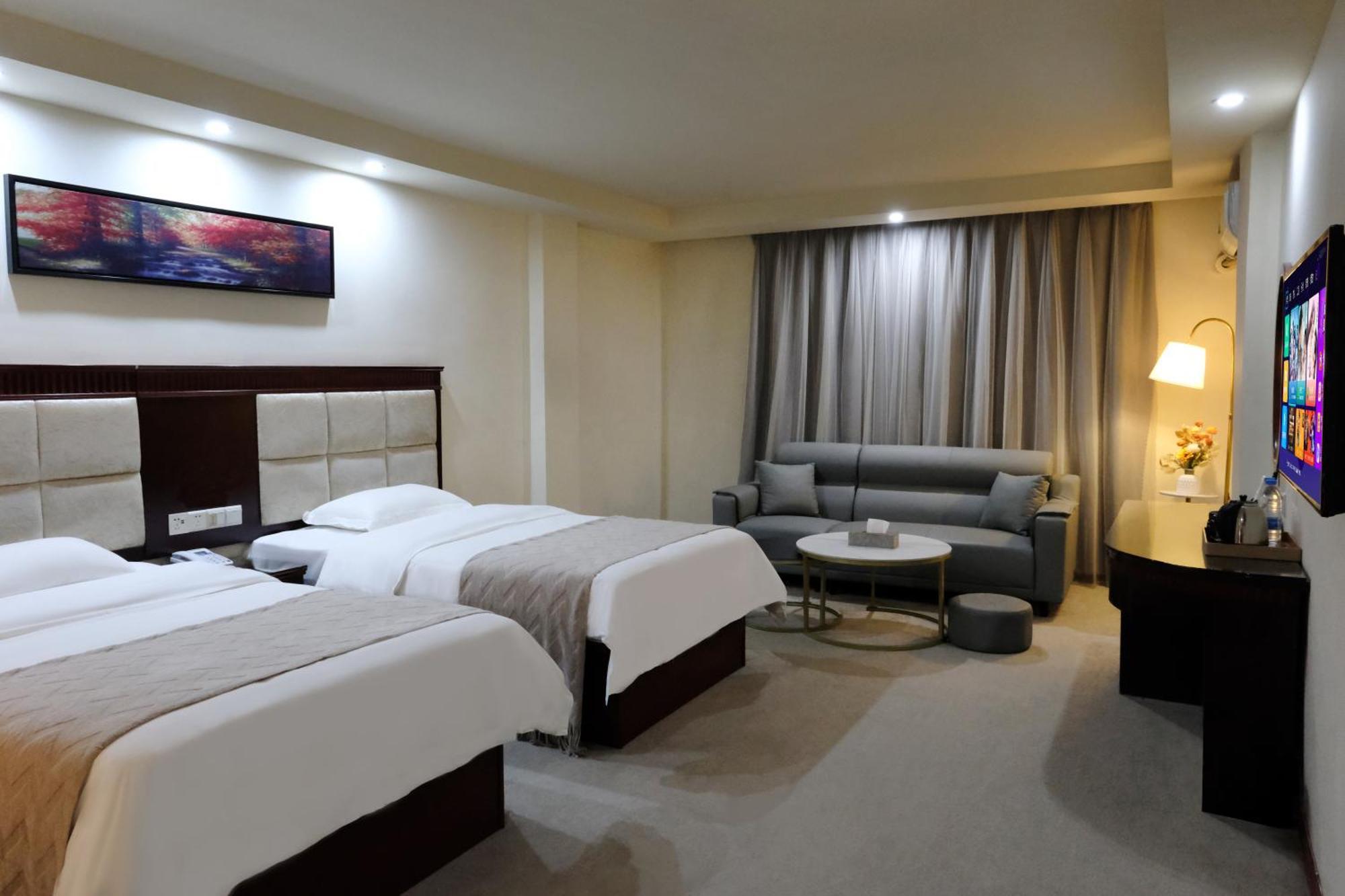 Huahang Hotel - Guangzhou Baiyun International Airport - Free Airport Shuttle Bus Exterior photo